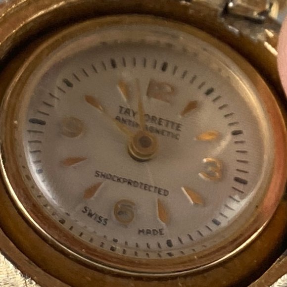 Fabulous Vintage vintage Swiss made Taylorette Pendant watch with Faux Pearls - Picture 5 of 9